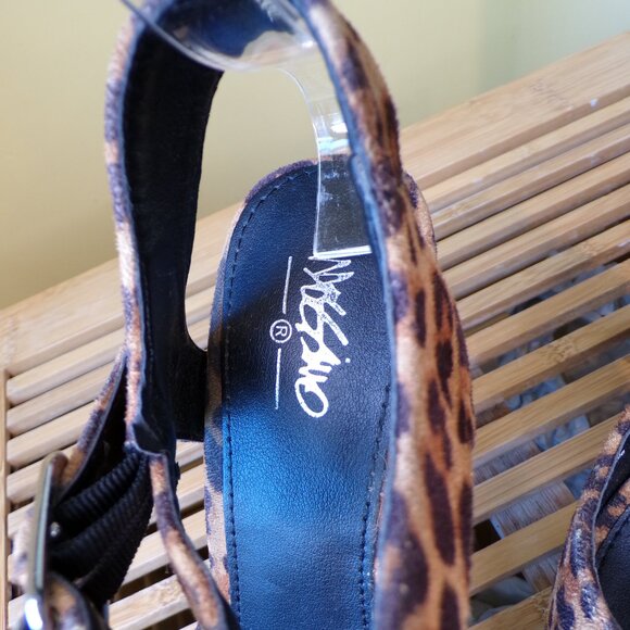 Mossimo Vintage Leopard Faux Fur Pumps Chunky Heel Womens Size 6.5 - Picture 8 of 13